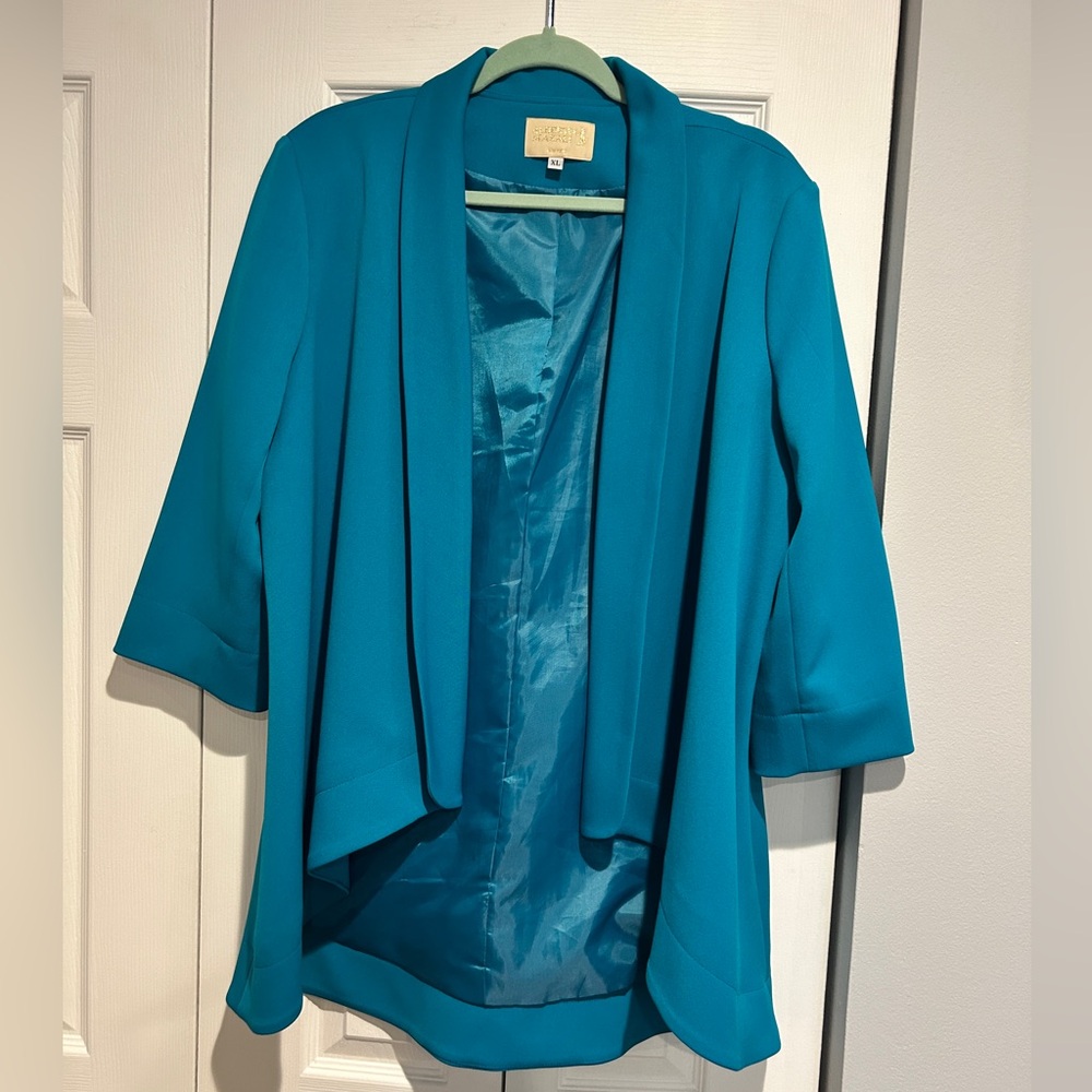 Alberto Makali no button blazer